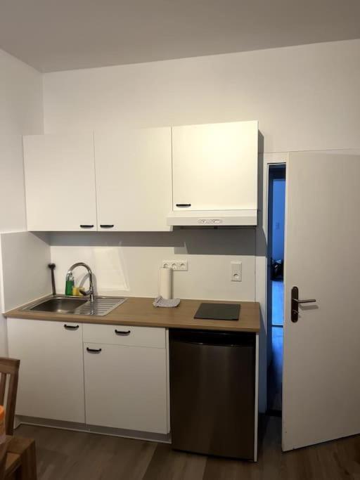 Jaybnb - Geraeumiges Apartment Am Hafen Von Dortmund Exterior foto